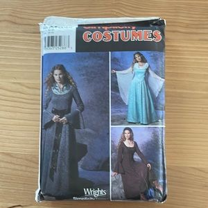 Medieval costume pattern size 6,8,10,12 Simplicity 9891